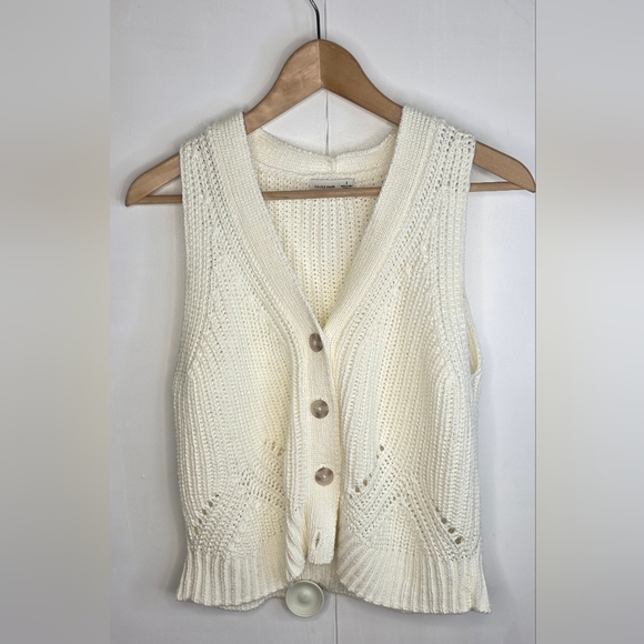 Gentle Fawn Cream,knit, Button Up, Sweater Vest. Small - Picture 5 of 15